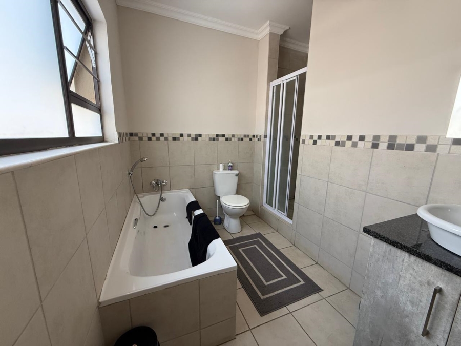 3 Bedroom Property for Sale in Waterval East North West